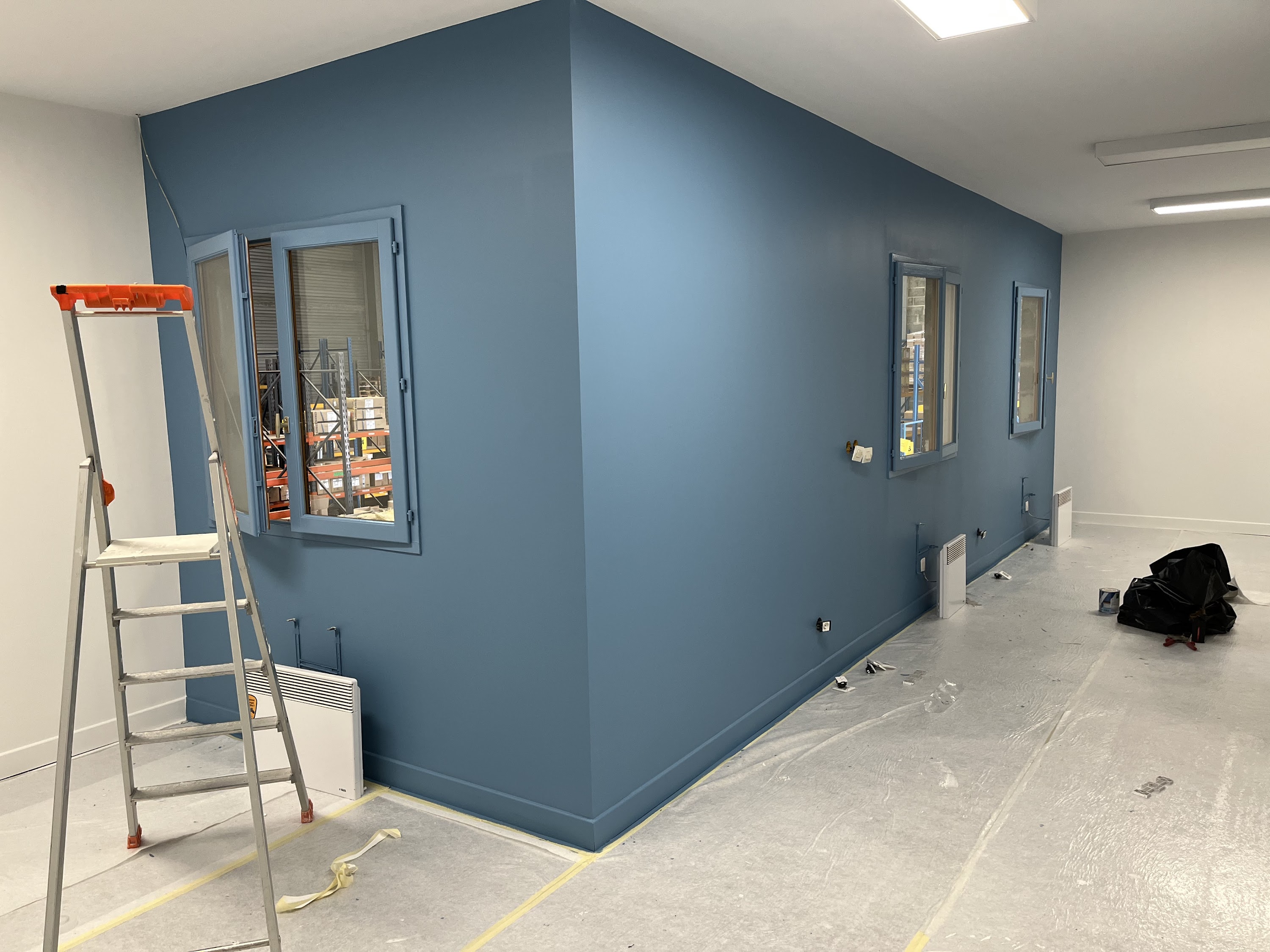 Travaux de peinture intérieure réalisés par Ae2n Peinture à Caen - Rénovation moderne